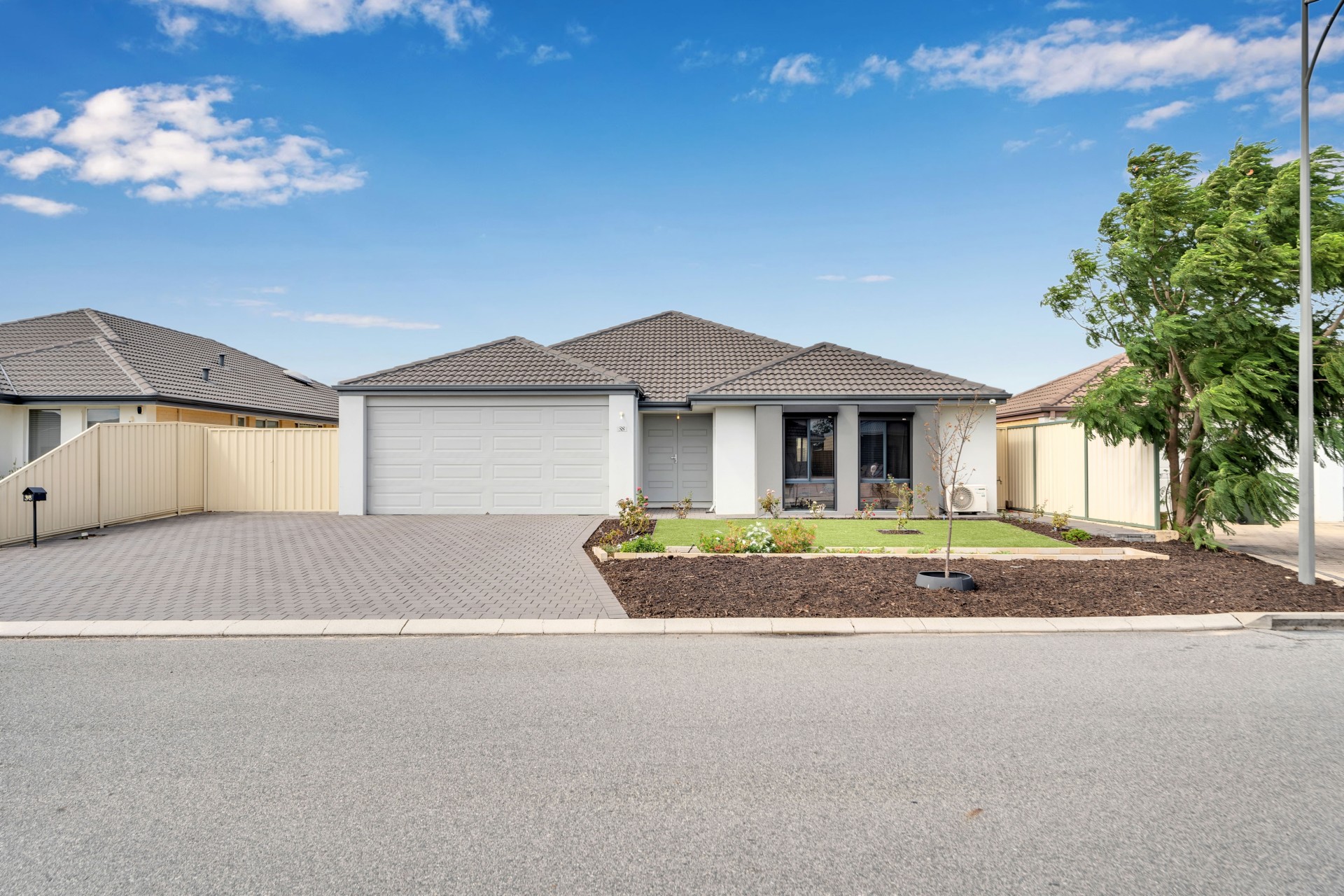 For Sale By Owner Seville Grove WA 6112 38 Hebrides Drive