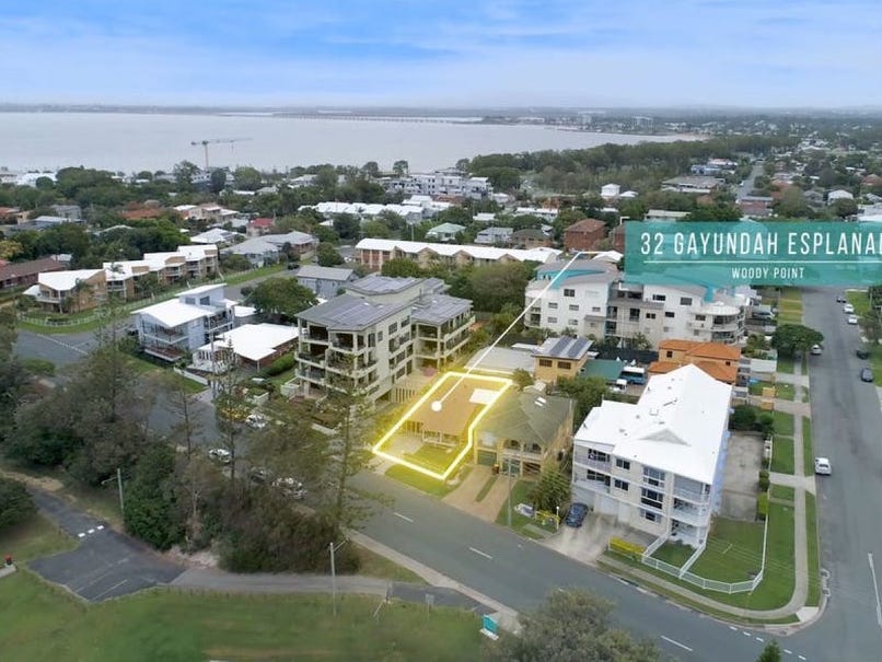 Private Rental 32 Gayundah Esplanade, Woody Point, QLD 4019