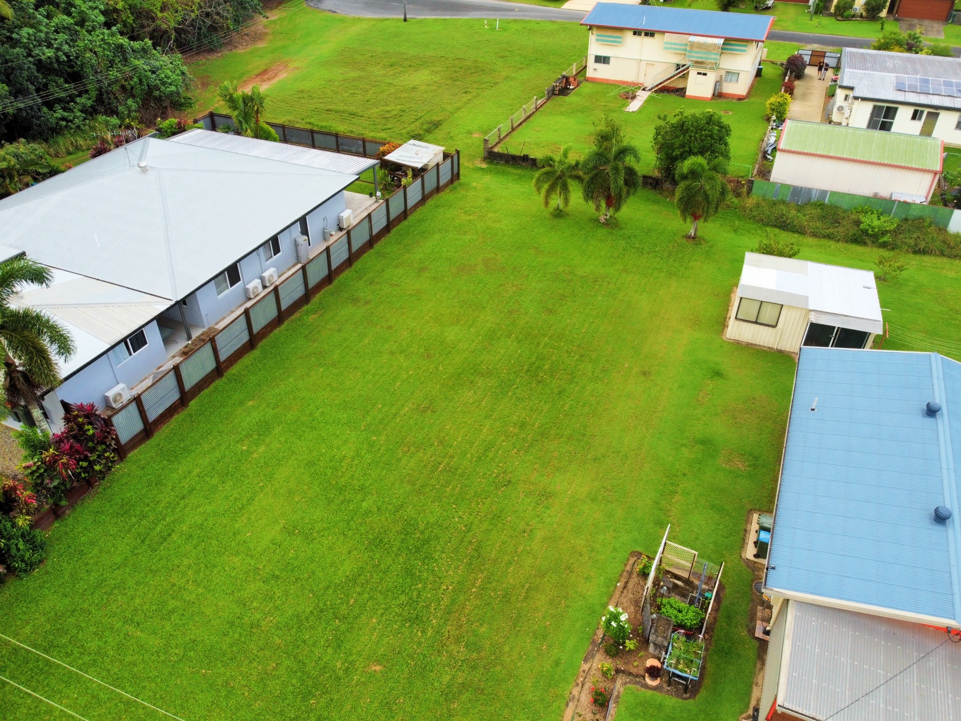 For Sale By Owner Flying Fish Point QLD 4860 30 Bindon Street