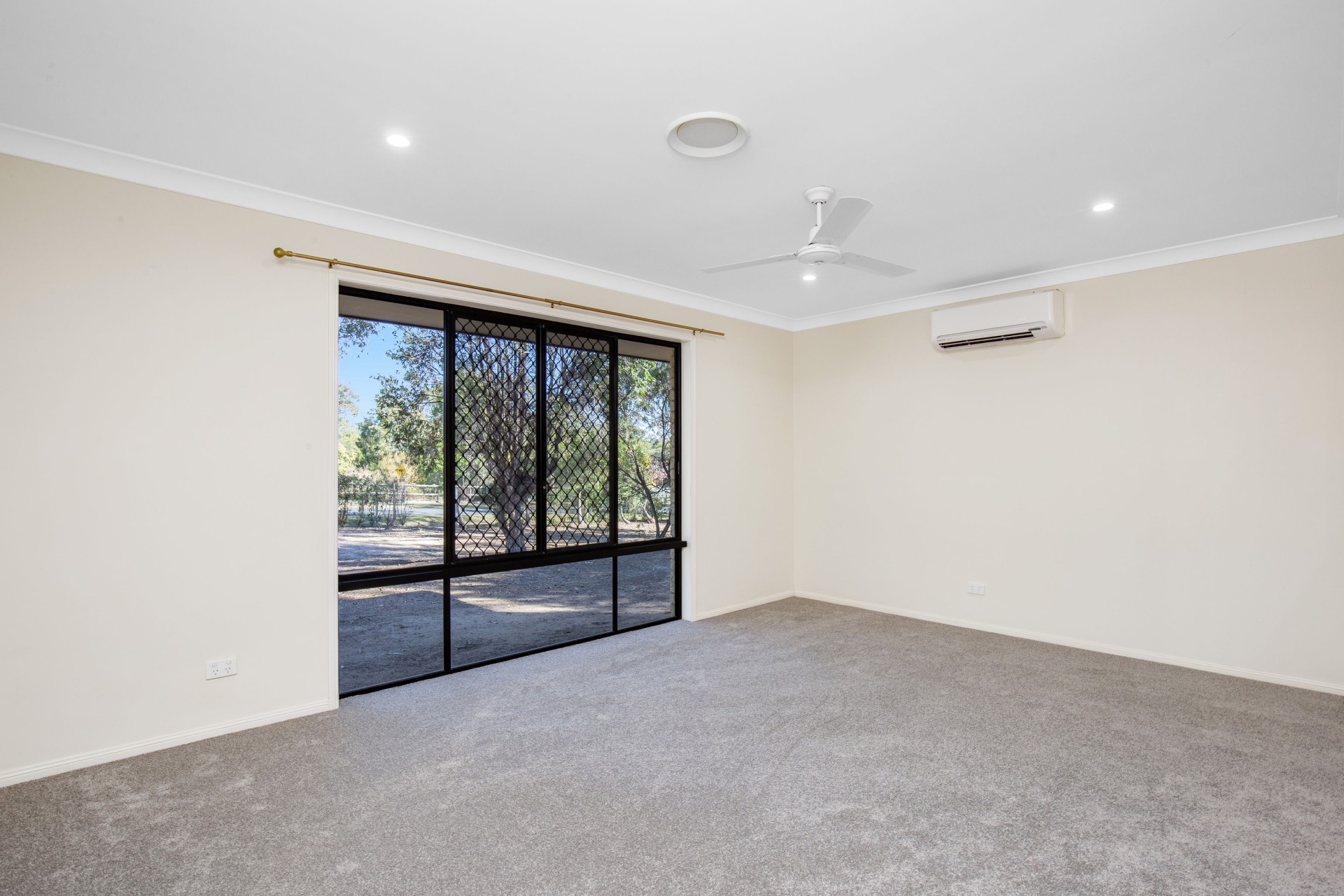 For Sale By Owner Greenbank QLD 4124 1317 Outfield Drive