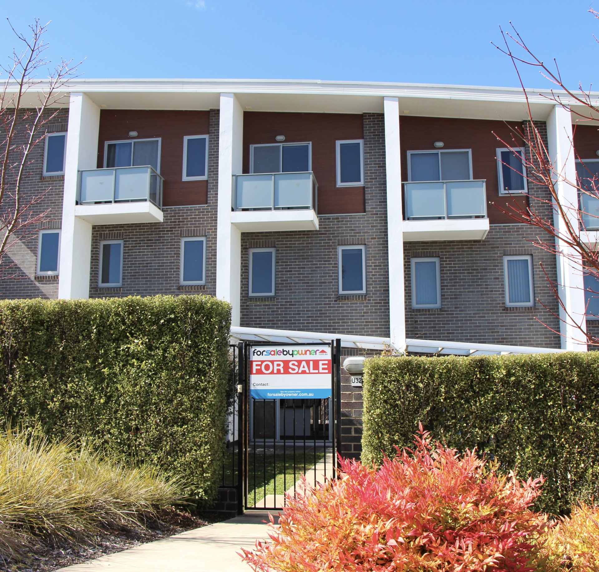 For Sale By Owner Lawson ACT 2617 32/1 Nevertire St