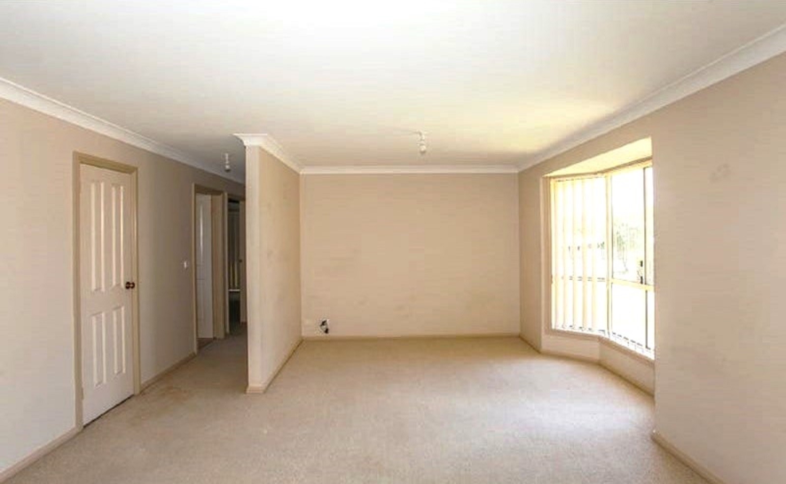 For Rent By Owner Wellington NSW 2820 1/153 Gisborne St