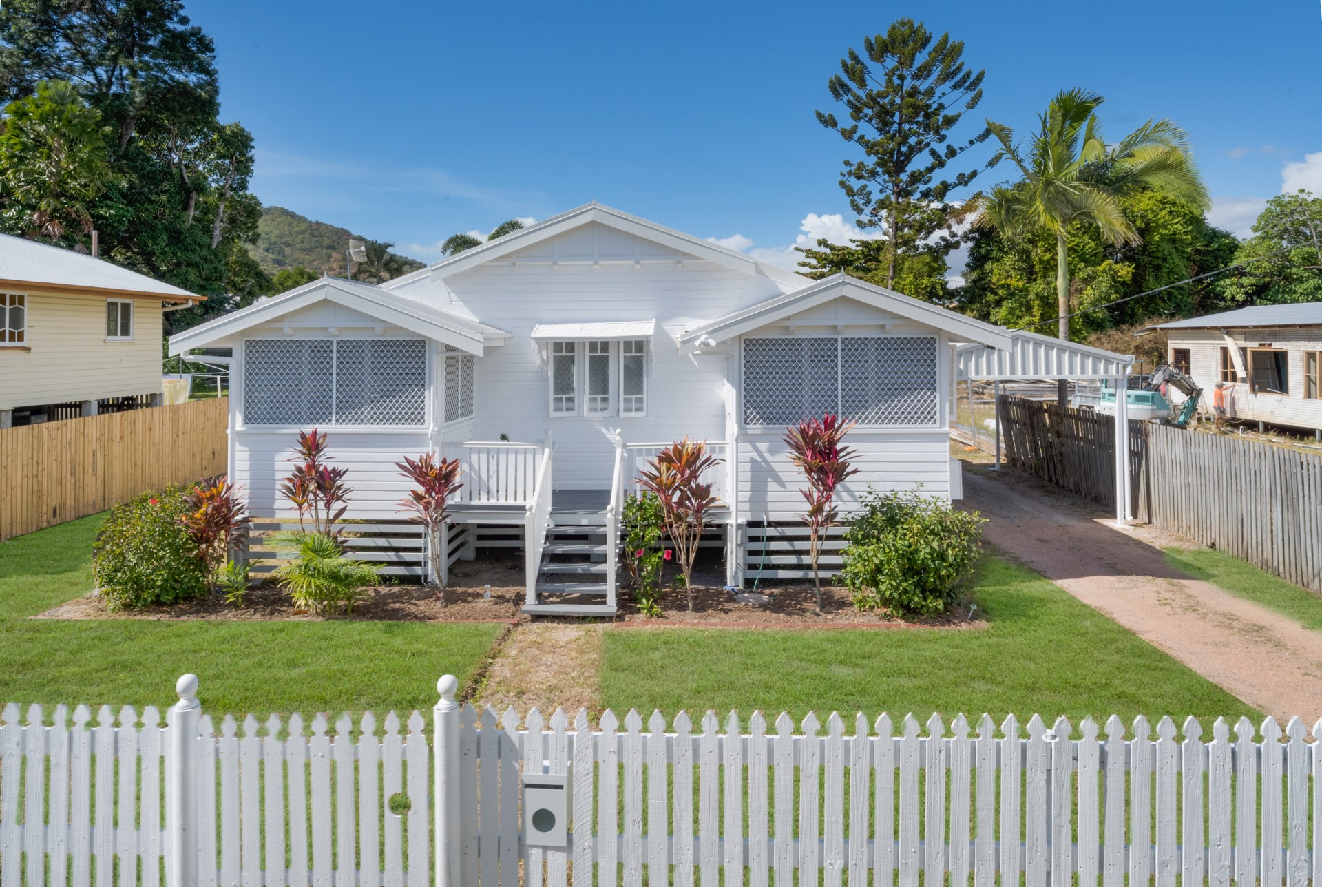 For Sale By Owner West End QLD 4810 1919A Estate Street