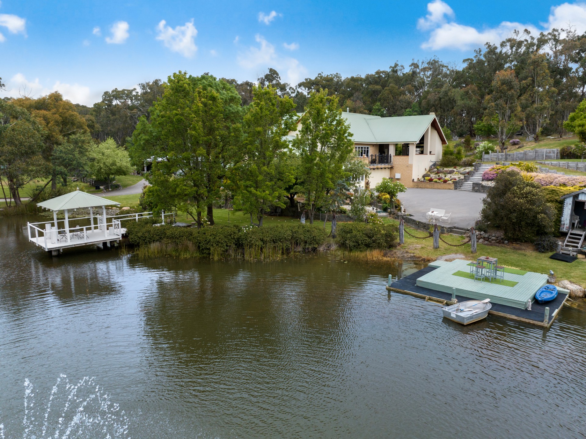 For Sale By Owner Woodend VIC 3442 72 Marsh Court