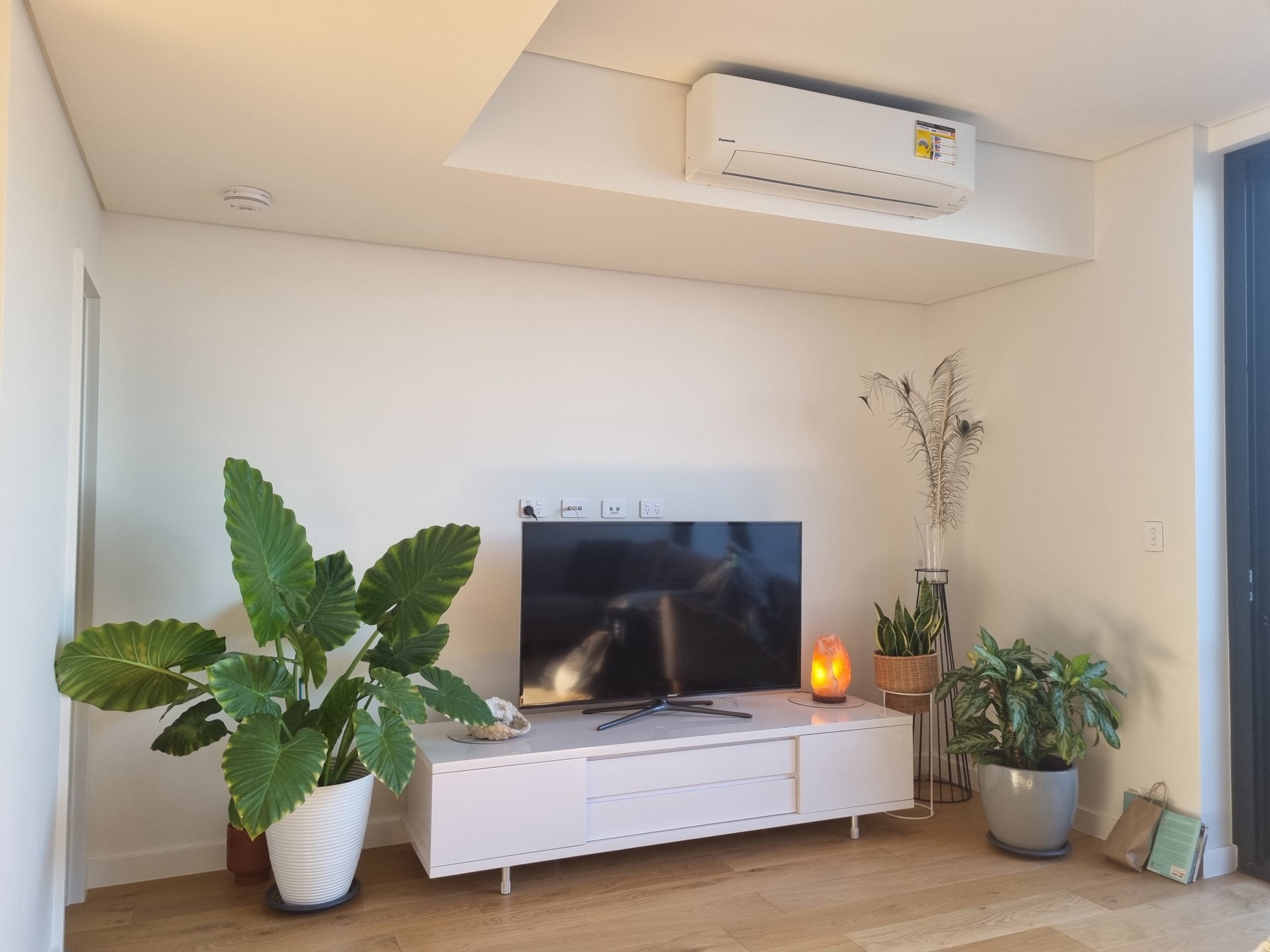 Private Rental 7/50 Lullworth Terrace, North Coogee, WA 6163