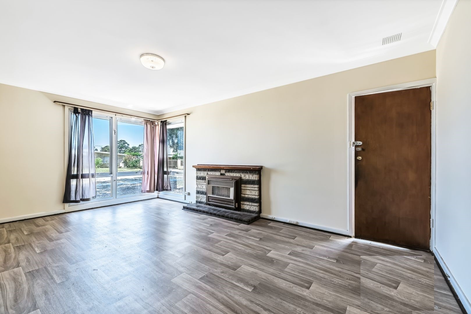 Private Rental 38 Westlake Road, Morley, WA 6062