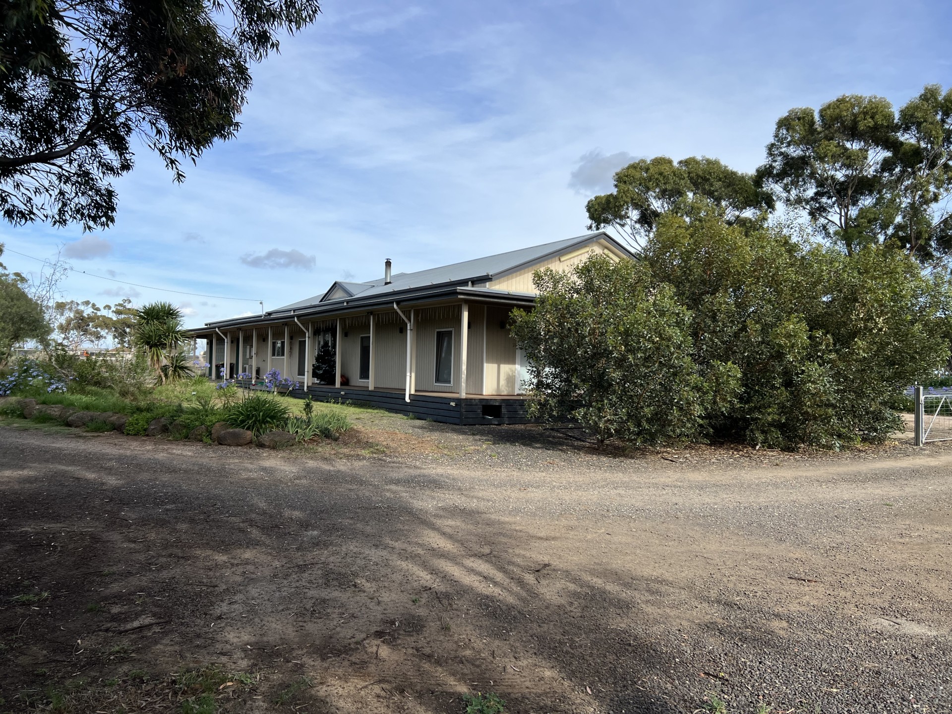 For Sale By Owner Mount Cottrell VIC 3024 1760 Dohertys Road