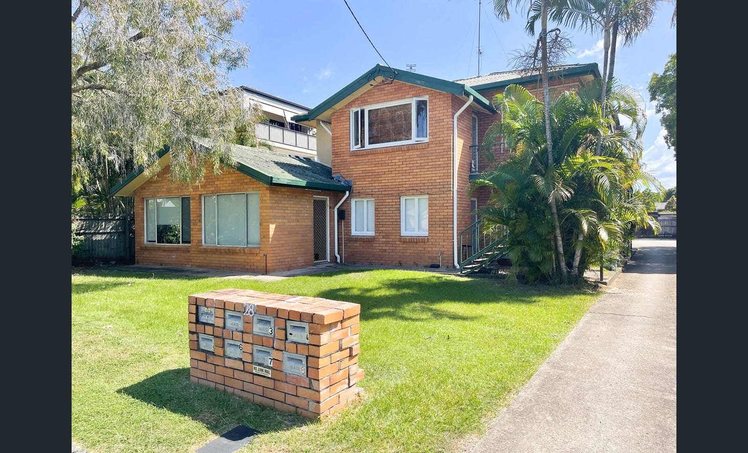 For Rent By Owner:: Labrador, QLD 4215