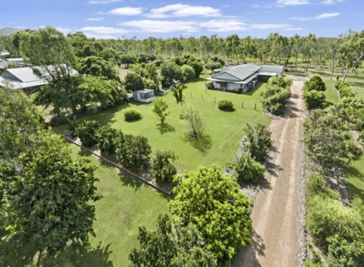 For Sale By Owner Balgal Beach QLD 4816 49 Mystic Avenue