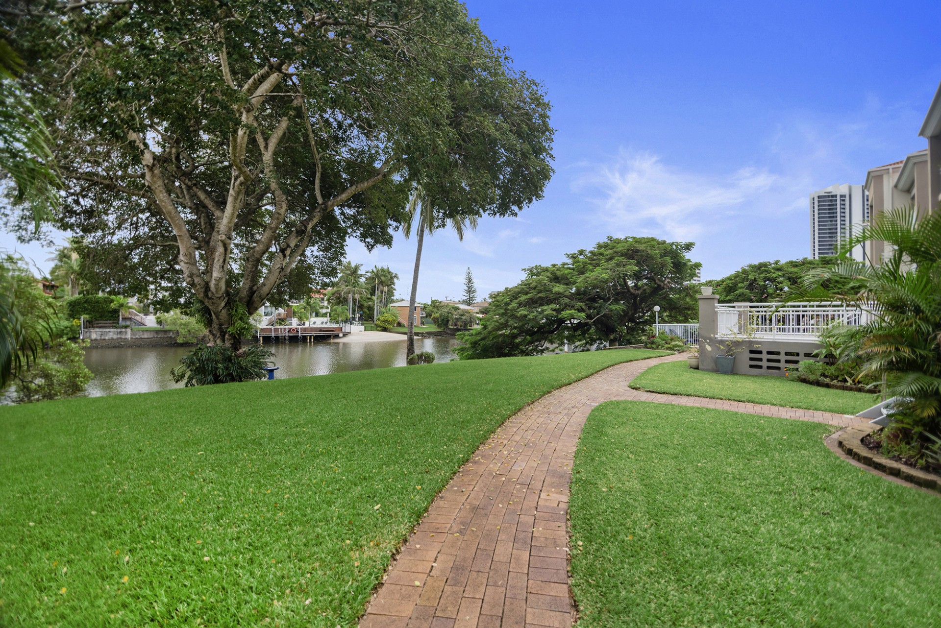 For Sale By Owner Surfers Paradise QLD 4217 15/16 Paradise Island