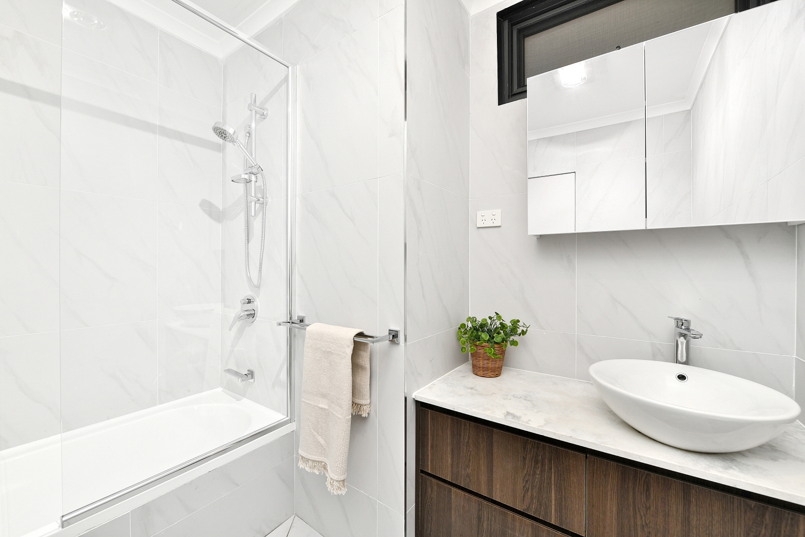 Private Rental 52 Broome St, Maroubra, NSW 2035