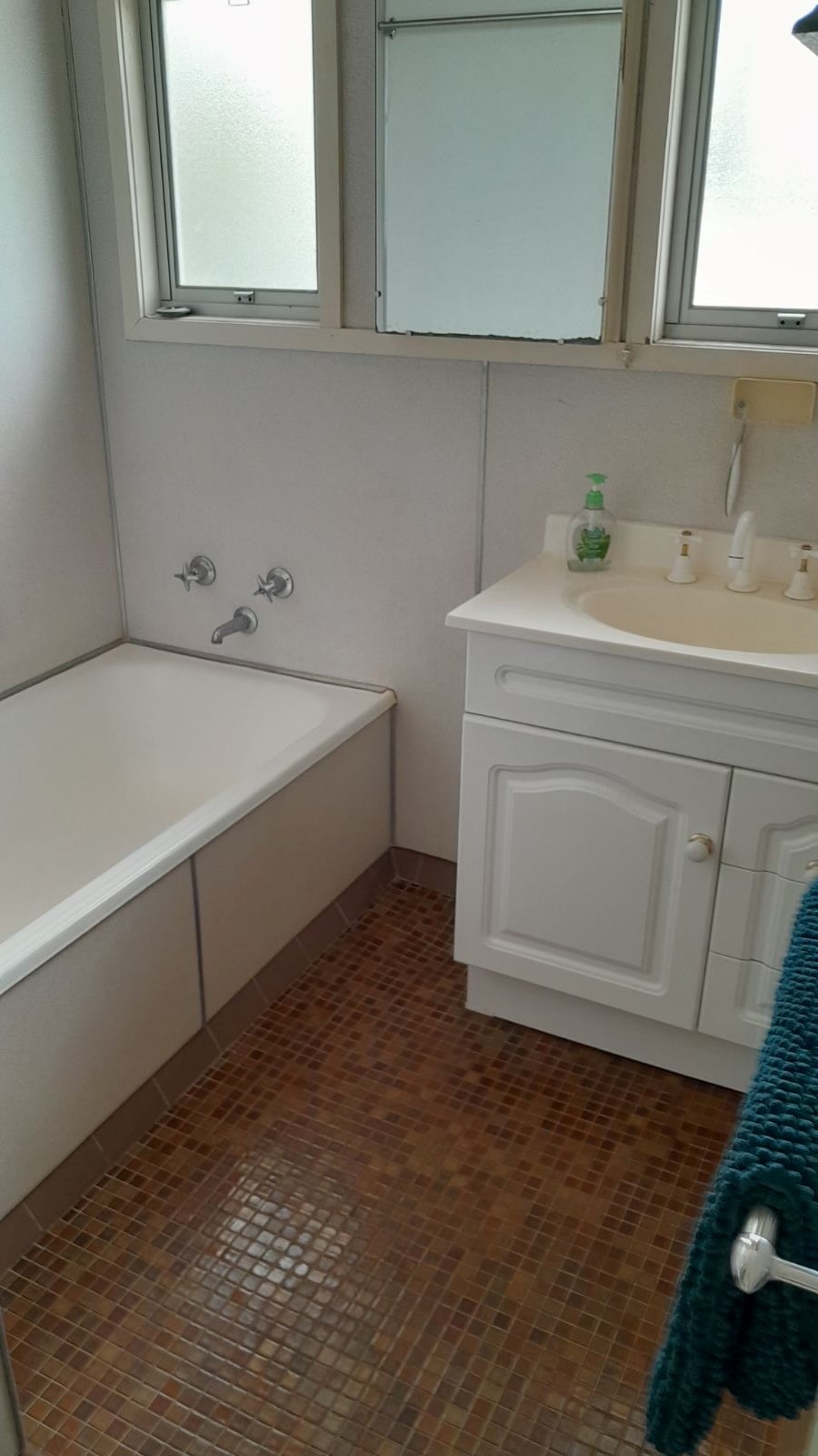 For Sale By Owner Taroom QLD 4420 4 Yaldwyn Street