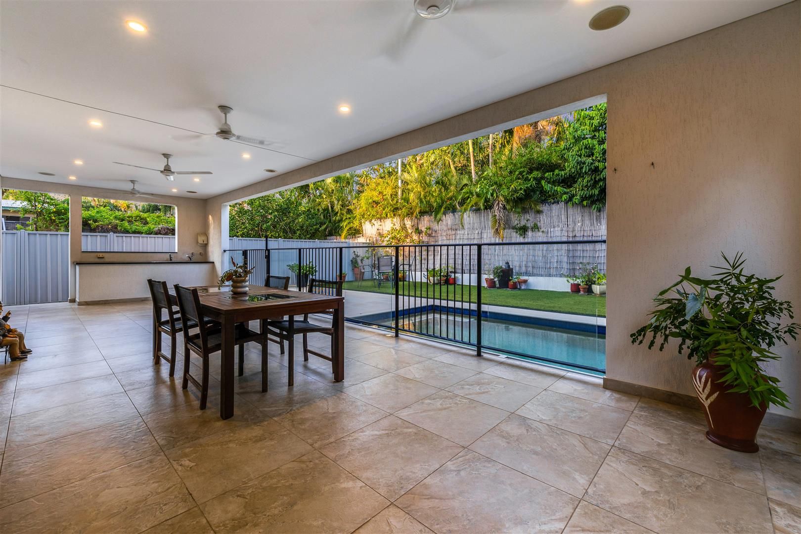 For Sale By Owner Fannie Bay NT 0820 34 East Point Road