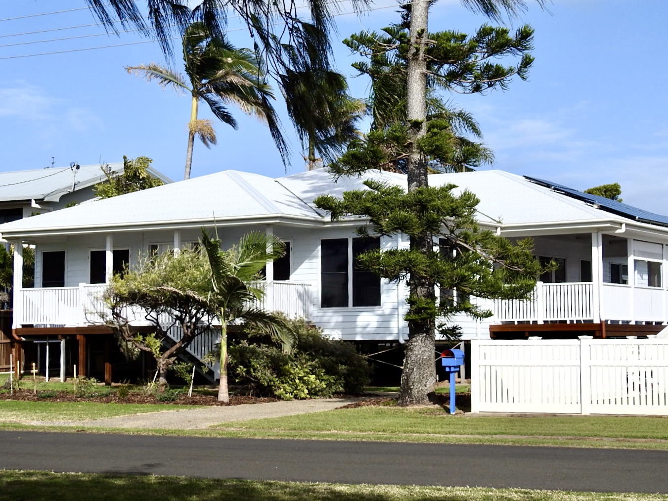 Private House Sales QLD ELLIOTT HEADS, QLD 4670