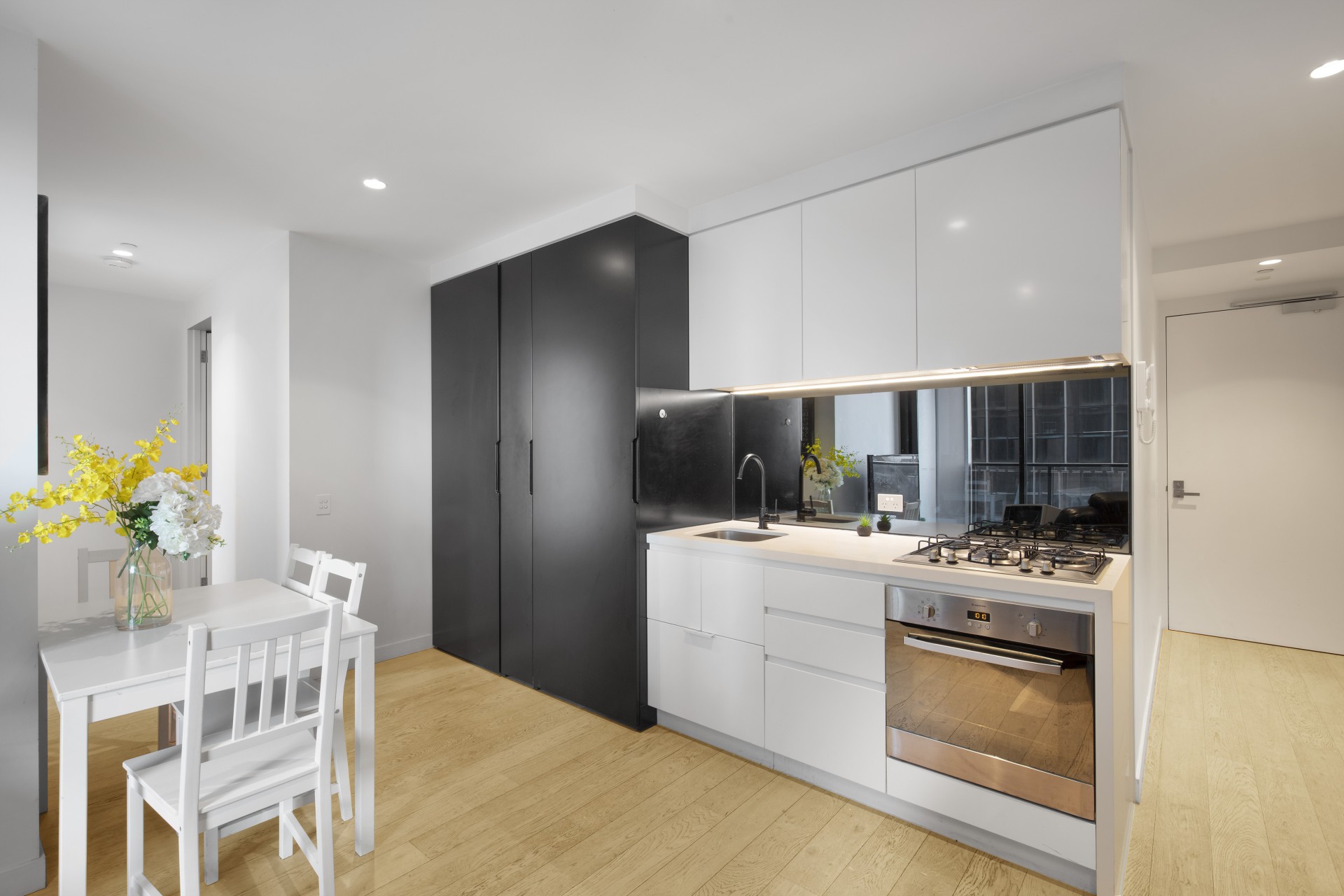 For Sale By Owner Melbourne VIC 3000 1010/442 Elizabeth Street