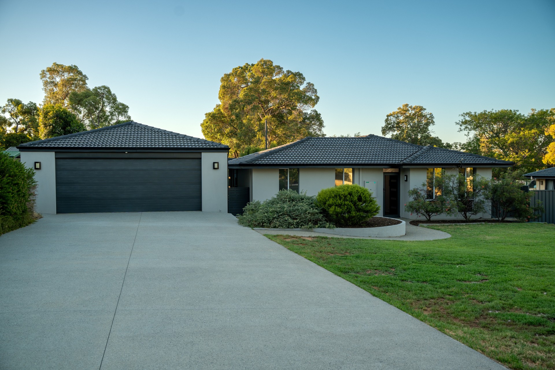 Private Sale Real Estate LESMURDIE, WA 6076