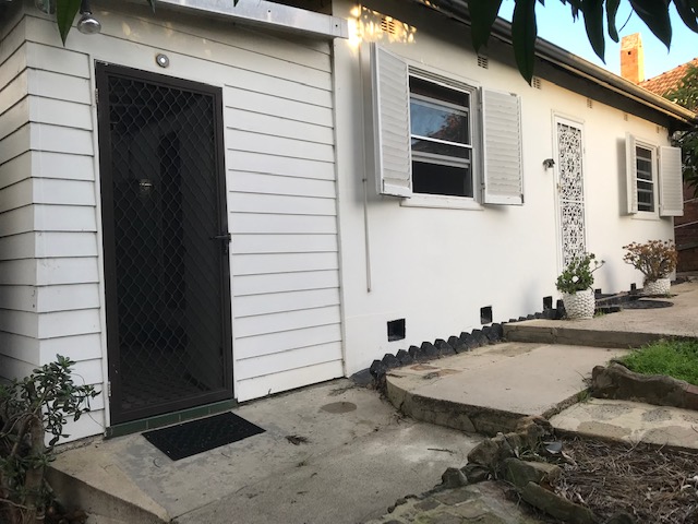 For Rent By Owner:: Riverwood, NSW 2210