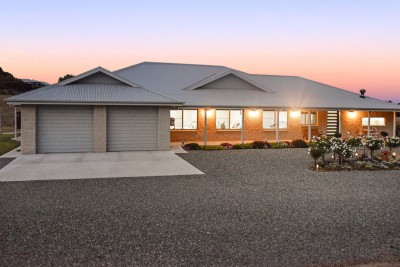 For Sale By Owner YOUNG, NSW 2594