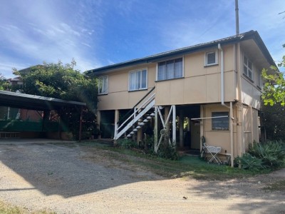 For Sale By Owner HOLLAND PARK WEST, QLD 4121