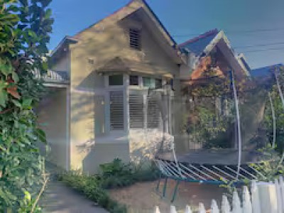 For Sale By Owner ELWOOD, VIC 3184