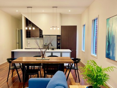 For Sale By Owner ELWOOD, VIC 3184