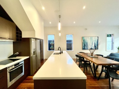 For Sale By Owner ELWOOD, VIC 3184