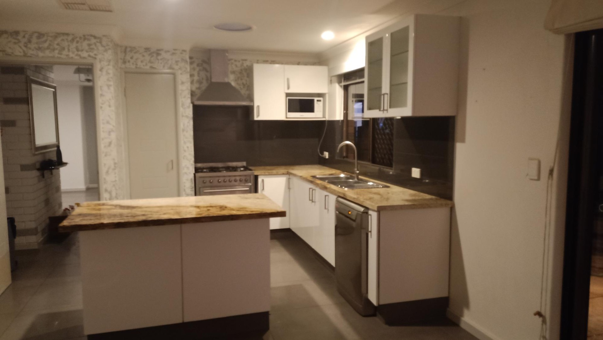 For Rent By Owner:: Hamersley, WA 6022