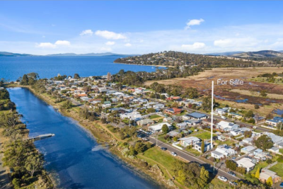 For Sale By Owner LAUDERDALE, TAS 7021