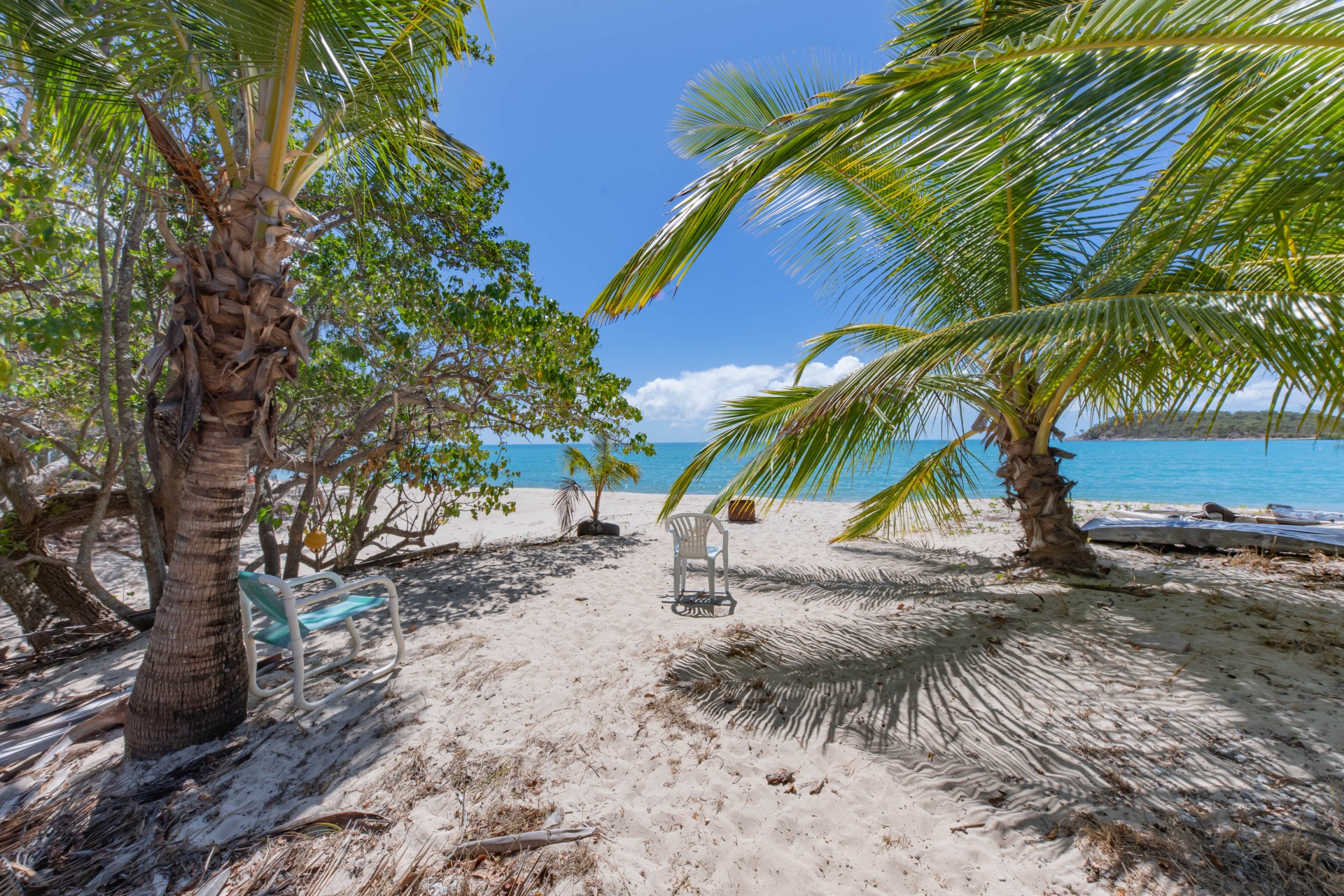 Property For Sale By Owner In Queensland HIDEAWAY BAY, QLD 4800