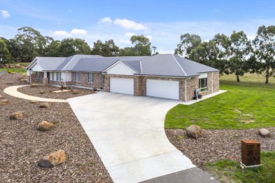 For Sale By Owner KYNETON, VIC 3444