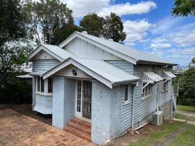 For Sale By Owner CAMP HILL, QLD 4152