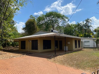 For Sale By Owner BATCHELOR, NT 0845
