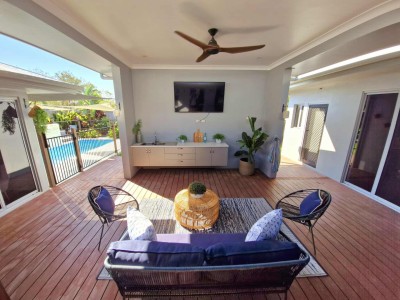 For Sale By Owner BUSHLAND BEACH, QLD 4818
