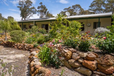 For Sale By Owner CLACKLINE, WA 6564