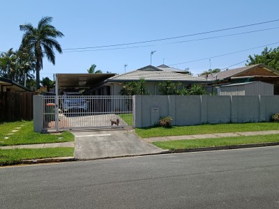 For Sale By Owner LABRADOR, QLD 4215