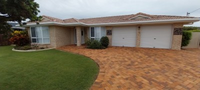 For Sale By Owner BURNETT HEADS, QLD 4670