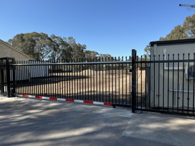 For Sale By Owner DINGLEY VILLAGE, VIC 3172