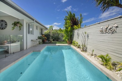 For Sale By Owner REDLAND BAY, QLD 4165
