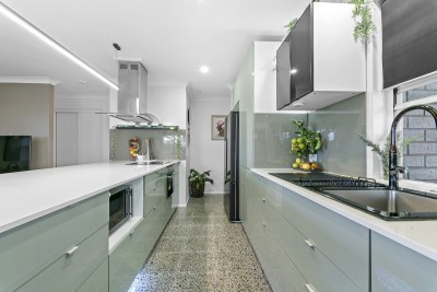 For Sale By Owner OXENFORD, QLD 4210