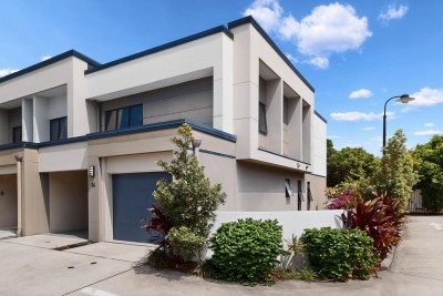 For Sale By Owner HOPE ISLAND, QLD 4212