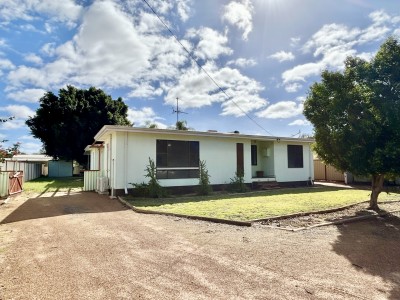 For Sale By Owner THREE SPRINGS, WA 6519