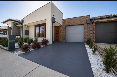 For Sale By Owner ROCKBANK, VIC 3335