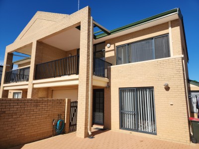 For Sale By Owner ROCKINGHAM, WA 6168