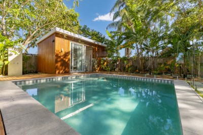 For Sale By Owner POINT VERNON, QLD 4655