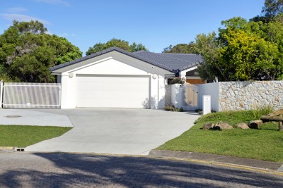 For Sale By Owner MERMAID WATERS, QLD 4218
