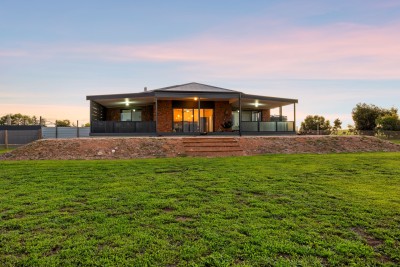 For Sale By Owner STREAKY BAY, SA 5680
