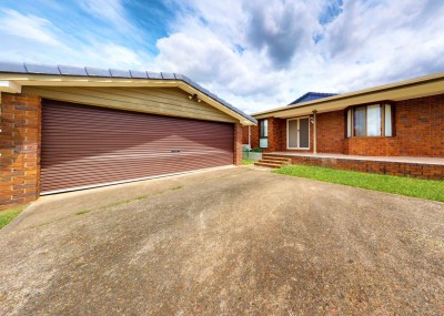 For Sale By Owner SUNNYBANK HILLS, QLD 4109