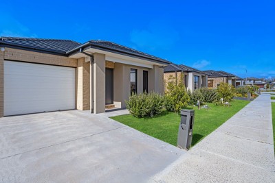 For Sale By Owner NARRE WARREN SOUTH, VIC 3805