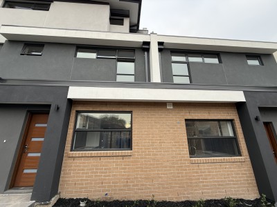 For Sale By Owner CLAYTON, VIC 3168