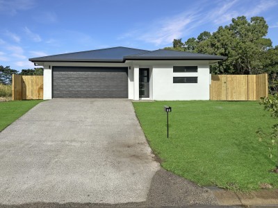For Sale By Owner PALM COVE, QLD 4879